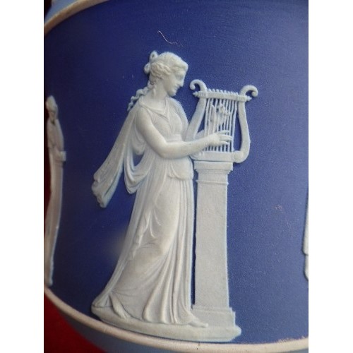 276 - A LATE 19TH CENTURY WEDGWOOD JASPER 