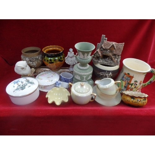 277 - COLLECTION OF CERAMICS INCLUDING 3 PIECES OF WEDGWOOD GREEN JASPER, AN EDWARDIAN LANGLEY WARE POT DE... 