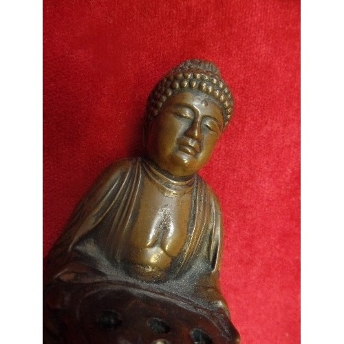 150 - A 20TH CENTURY BRONZE (OR BRONZE RESIN) BUDDHA INCENSE STICK HOLDER - 11CM