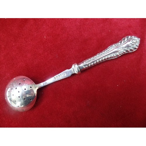 60 - EDWARDIAN SIFTING SPOON WITH STERLING SILVER HANDLE - BIRMINGHAM 1905 - WILLIAM DEVENPORT