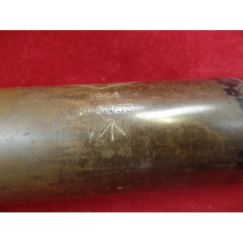 90 - A HEAVY 1944 WW2 MILITARY ISSUE OTTWAY ARTILLERY SIGHTING SCOPE, PATT 1132, 20 INCHES LONG, WITH FUL... 