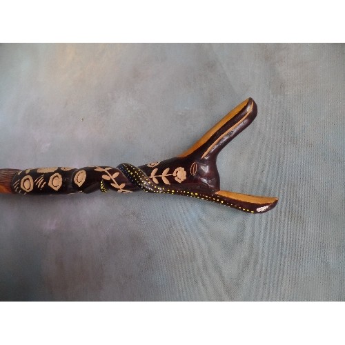 170A - A HAND CARVED JAMAICAN RASTAFARIAN THUMB STICK WITH SERPENT HANDLE - 98CM