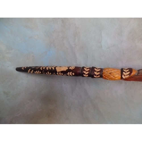 170A - A HAND CARVED JAMAICAN RASTAFARIAN THUMB STICK WITH SERPENT HANDLE - 98CM