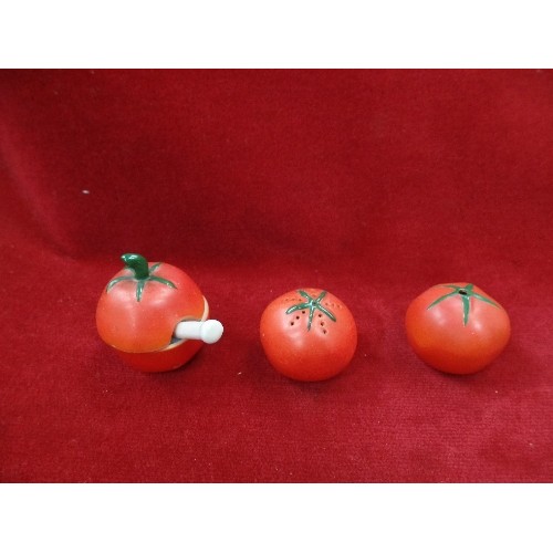 220C - A VINTAGE CARLTON WARE TOMATO CRUET ON STAND WITH ORIGINAL CERAMIC SALT SPOON