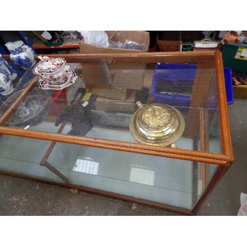 255 - MID CENTURY SHOP COUNTER CABINET WITH GLASS SHELF - HALF ROUND MOULDING FRAMEWORK