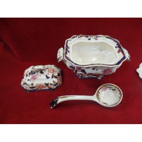 279B - A MASON'S MANDALAY SAUCE TUREEN ON STAND WITH MATCHING LADLE