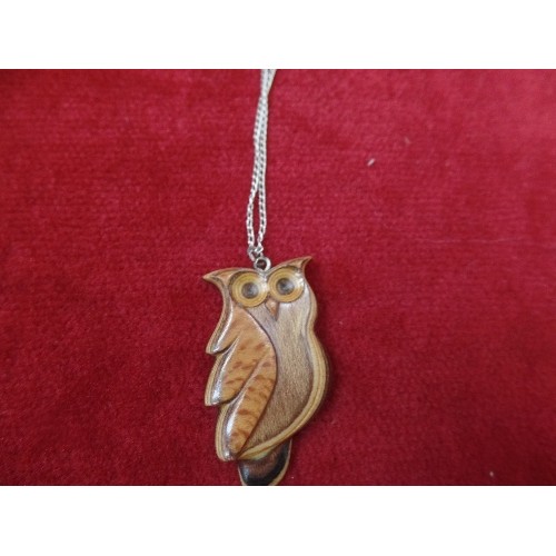 46B - HAND CARVED WOODEN OWL ON SILVER CHAIN CARVED BY TERRY WARREN