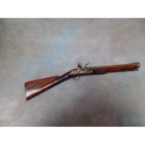 90A - HEAVY FLINTLOCK 'MAIL-COACH BLUNDERBUSS' GUN. VERY GOOD QUALITY REPLICA. THE BRASS BARREL MARKED 'YO... 