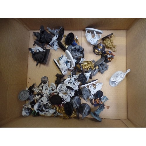 192G - WARHAMMER. LARGE QUANTITY OF ITEMS, INCLUDES PARTLY-MADE FIGURES, ALSO THE ORIGINAL BOXES, INC AGE O... 