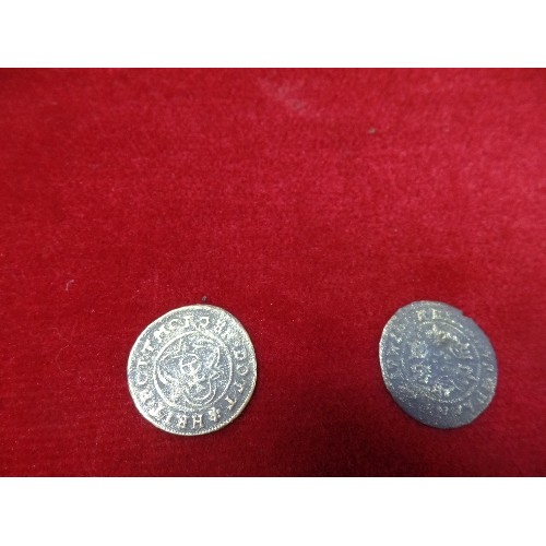 94G - COLLECTION OF ROMAN COINS AND TRADING TOKENS IN A TIN - INCLUDES GERMAN BRASS JETTON TOKEN