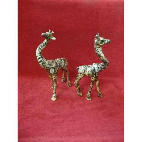 131 - LOVELY GIRAFFE PAIR. DECORATIVE CERAMIC/RESIN BY 'COLLAGE'