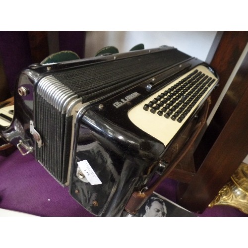 118 - VINTAGE 'SILVIO MAROTTA-CASTEL FIDARDO' PIANO ACCORDIAN.