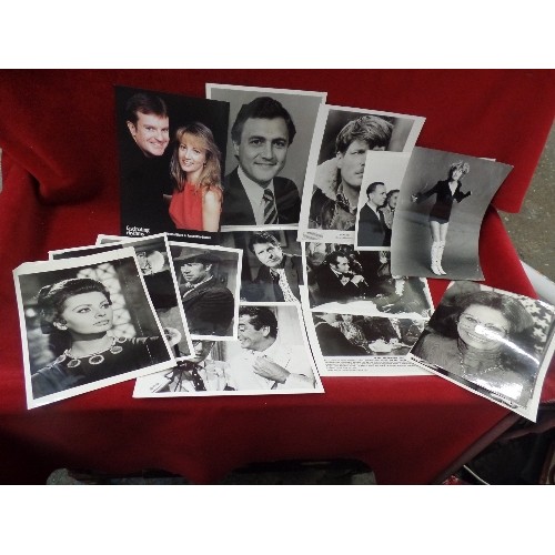 124 - VINTAGE OFFICIAL PRESS PHOTOGRAPHS, APPROX X 100 IMAGES FROM FILM AND TV. MAINLY 8 X 6