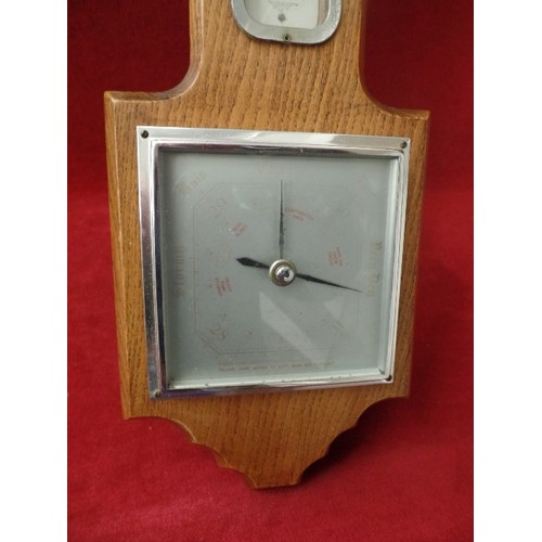 224 - VINTAGE DECO STYLE BAROMETER WITH THERMOMETER. GOOD OAK SURROUND.