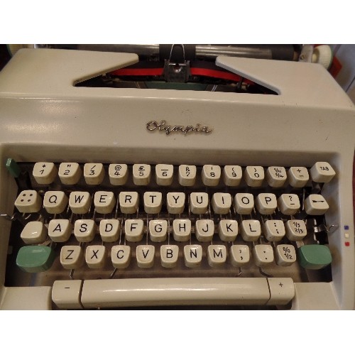 320 - RETRO-VINTAGE PORTABLE OLYMPIA TYPEWRITER. IN VINYL CARRY CASE