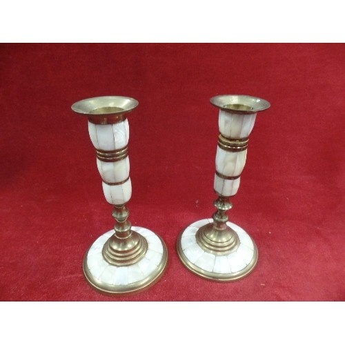 359 - VINTAGE MOTHER OF PEARL/BRASS DECORATIVE SET. INDIAN. INC CANDLESTICK PAIR, 2 X  LIDDED POTS.