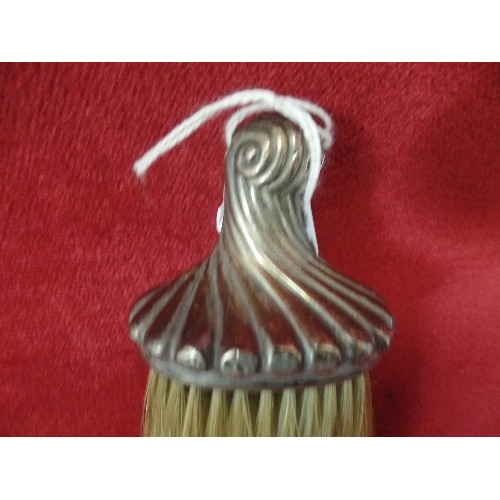 25 - SILVER HALLMARKED BIRMINGHAM 1891 BROCKWELL & SON CRUMB BRUSH