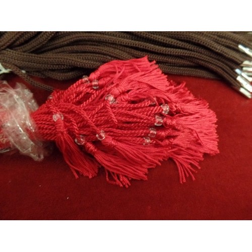 327 - 5 BOXES FULL OF LARGE QUANTITY OF BRAND-NEW CORD TIPPING ROPE WITH STEEL ENDS. PAPER SHOP BAG HANDLE... 