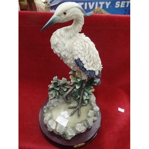 425 - TALL HERON ORNAMENT, ITEM NO 53043. LOVELY PIECE FROM THE JULIANA COLLECTION.