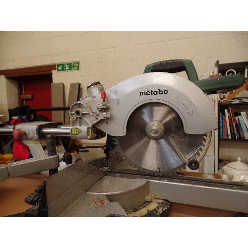 457 - LARGE METABO CIRCULAR SAW.