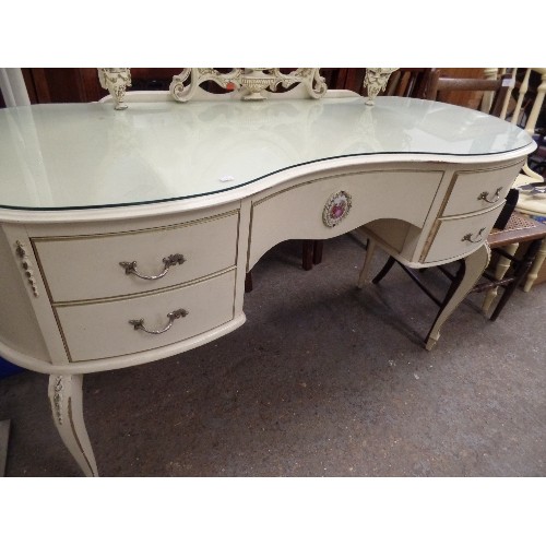 507 - FRENCH LOUIS STYLE 5-DRAWER PAINTED DRESSING TABLE, WITH TRIPLE VANITY MIRROR.