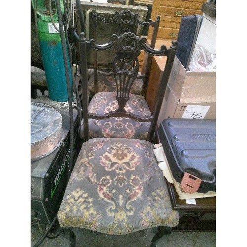 534 - SET OF 3 EDWARDIAN MAHOGANY DINING CHAIRS. UPHOLSTERED SEATS. EMBOSSED DRALON.