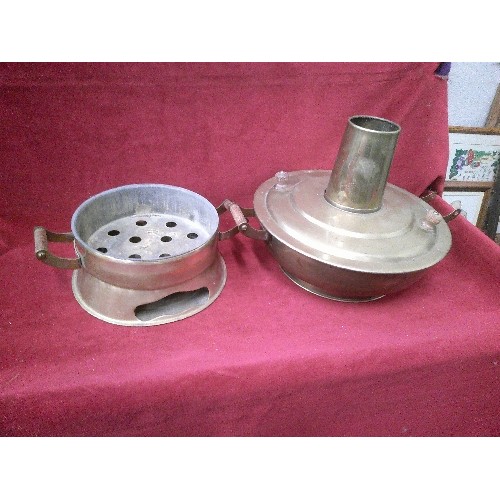 549 - VINTAGE CHINESE BRASS HOT-POT FIRE COOKER.