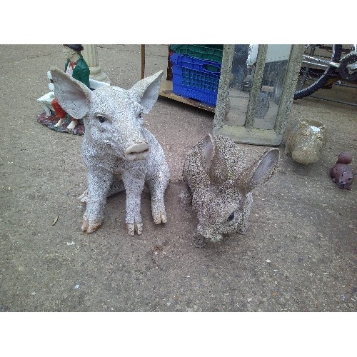 632 - PLASTIC GARDEN ORNAMENTS OF A PIG AND LARGE RABBIT