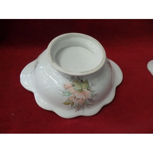 82 - SMALL JUG AND BOWL SET, IVORY WITH FLORAL DESIGN.