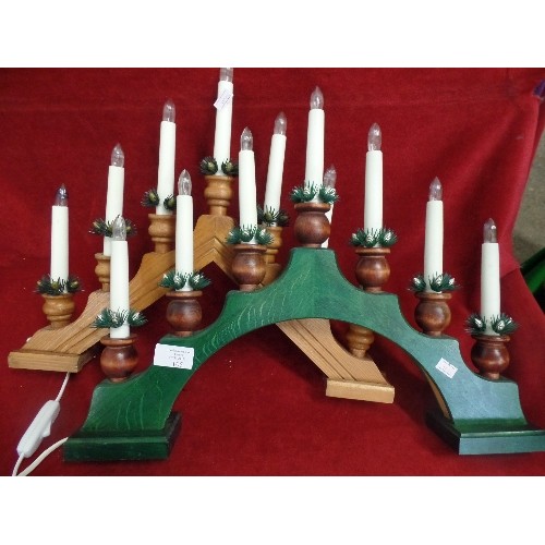 105 - 2 X CHRISTMAS CANDLE ARCHES. ELECTRIC.