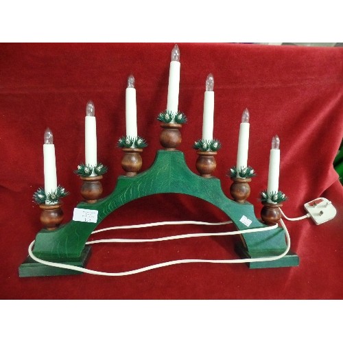 105 - 2 X CHRISTMAS CANDLE ARCHES. ELECTRIC.