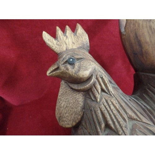 124 - LARGE HEAVY CARVED OAK CHICKEN.