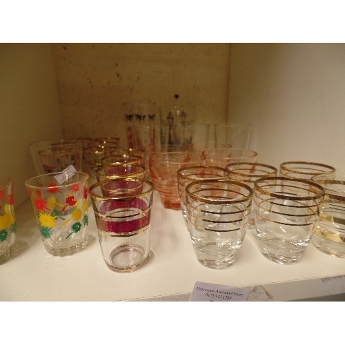 187 - 3 CUBES OF RETRO-VINTAGE LIQUEUR/SHOT/TUMBLER ETC DRINKING GLASSES