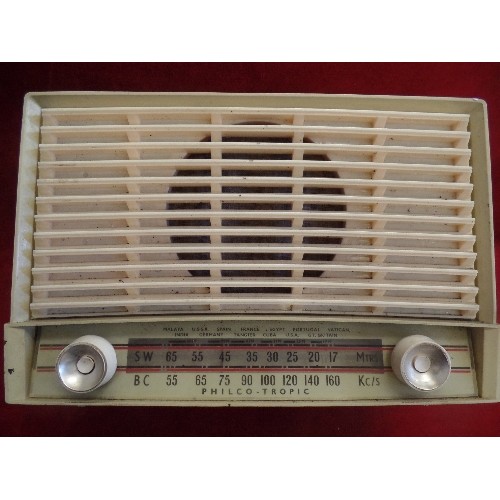 78 - RETRO-VINTAGE PHILCO TROPIC A3601 BAKELITE RADIO.