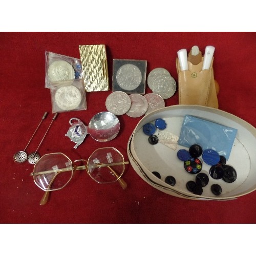 11 - TUB OF MIXED ITEMS - COMMEMORATIVE CROWNS, DELTA LIGHTER, CROMER TEA CADDY SPOON ETC