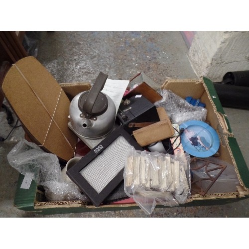 140 - LARGE BOX OF VINTAGE COLLECTABLES. INC CAMERAS, VINTAGE GAMES, WOODWORK, ORIENTAL HAND-PAINTED EGGS,... 