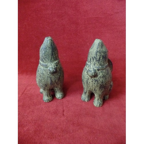 81 - A PAIR OF HEAVY CAST METAL HARES/RABBITS.