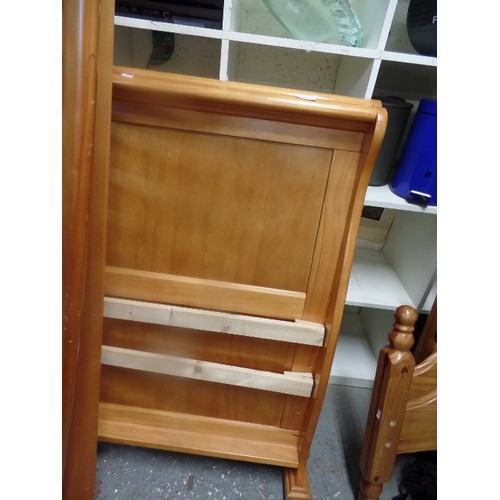 191 - LOVELY POLISHED PINE SLEIGH BED. CHILD SIZE.