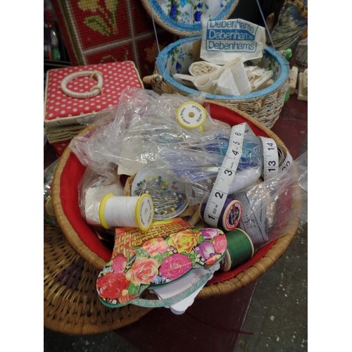 237 - RETRO-VINTAGE SEWING AND TAPESTRY LOT. LOVELY SEWING BASKETS FULL OF CONTENTS, BUTTONS, THREADS, BRA... 