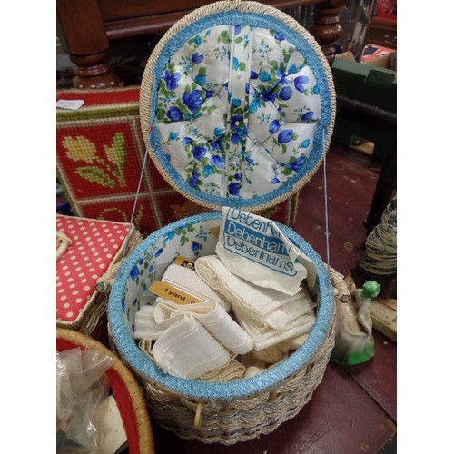 237 - RETRO-VINTAGE SEWING AND TAPESTRY LOT. LOVELY SEWING BASKETS FULL OF CONTENTS, BUTTONS, THREADS, BRA... 