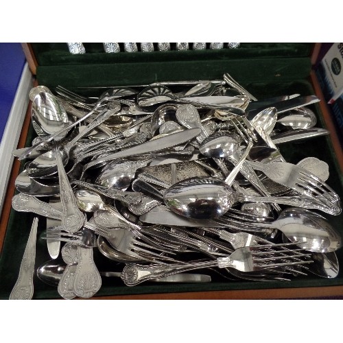 133 - CANTEEN OF CUTLERY.