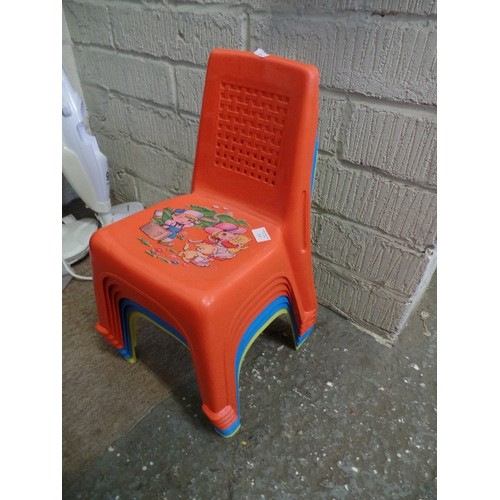 151 - STACK OF 7 X RETRO-VINTAGE PLASTIC NURSERY/TODDLER CHAIRS IN BRIGHT COLOURS. CUTE TRANSFERS OF CHILD... 