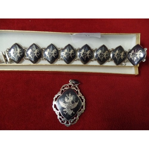 11 - 925 SIAMESE SILVER AND ENAMEL BRACELET AND MATCHING PENDANT