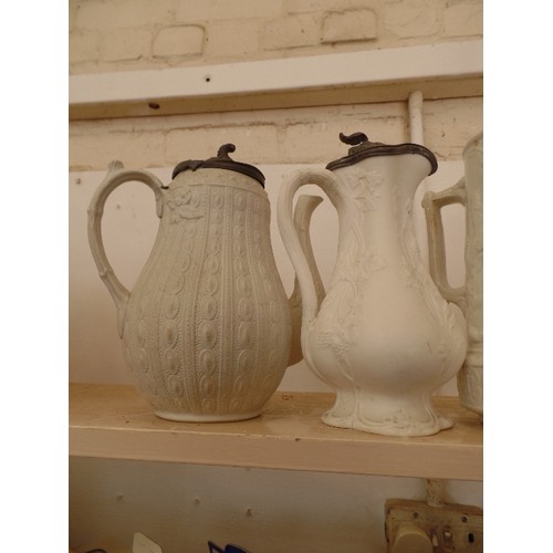 66 - VINTAGE CERAMIC ITEMS. INC 3 LOVELY JUGS WITH PEWTER LIDS, AN AYNESLEY GINGER JAR, AND A FIGURINE OF... 