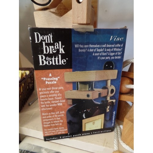 72 - 'DONT BREAK THE BOTTLE' WOODEN DRINKS PUZZLES, WATCH YOUR DINNER GUESTS STRUGGLE TO GET A TIPPLE. WI... 