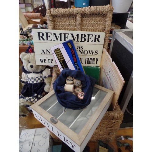 276 - LIDDED WICKER BOX. CONTAINS VINTAGE COTTON REELS,  WOODEN CUTLERY TRAY, WALL PLAQUE, ICE CUBE CURLIN... 