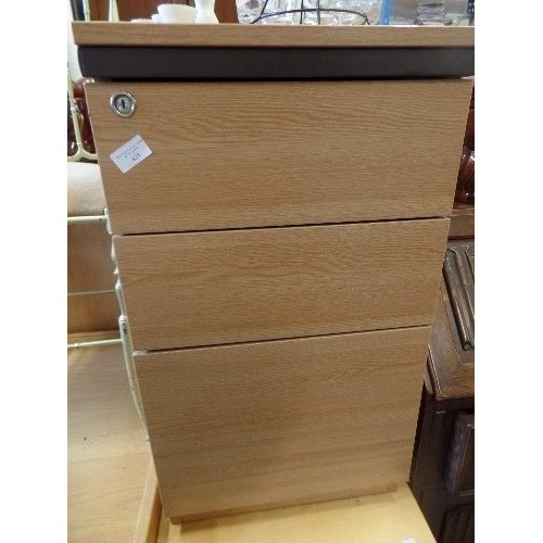 366 - WOOD EFFECT 'UNDER-DESK' FILING CABINET. 2 TOP DRAWERS, AND SUSPENDED FILE SYSTEM BOTTOM.