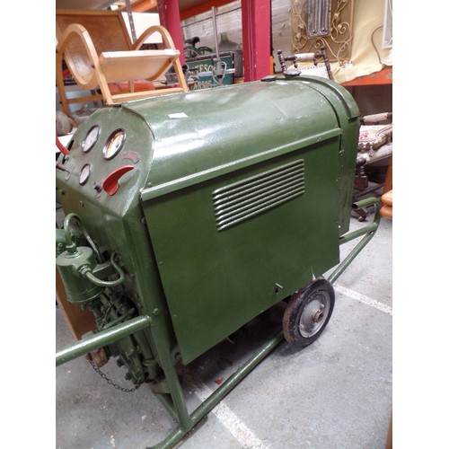 412 - A WW2 PERIOD STANDARD GWYNNE LIGHTWEIGHT TRAILER FIRE PUMP - BASED ON THE STANDARD 8,  4 CYLINDER PE... 