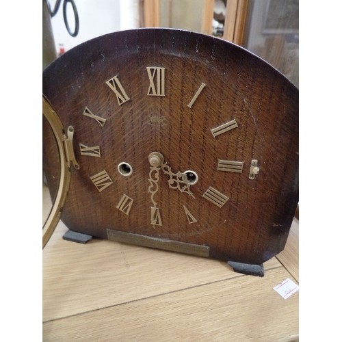 383 - SMITHS ENFIELD MANTLE CLOCK. WOODEN CASE, NO GLASS.