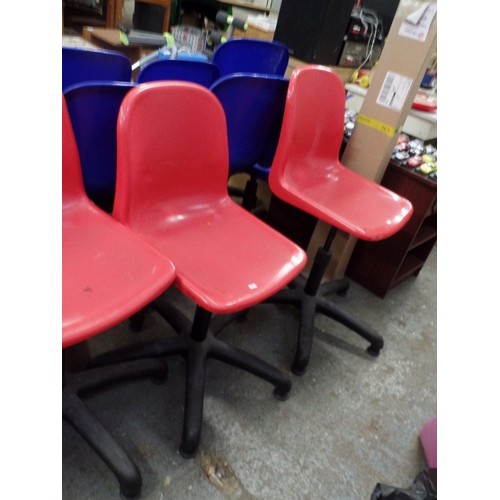 446 - SET OF 4 X BRIGHT RED SWIVEL OFFICE CHAIRS.